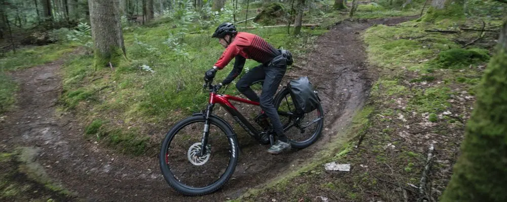 VTT électrique Moustache SAMEDI 29 TRAIL 150.2 2026 terrain foret boue